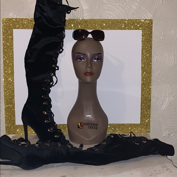 Cape Robbin knee high boots - Picture 2 of 4